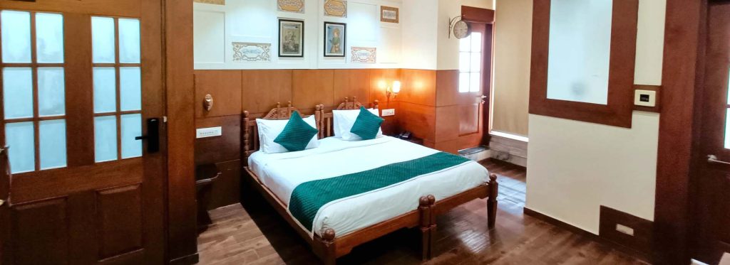 How to Choose a Family Room in Agra